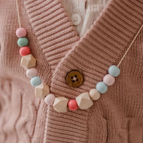 Friendship Necklaces - Arts &amp; Crafts