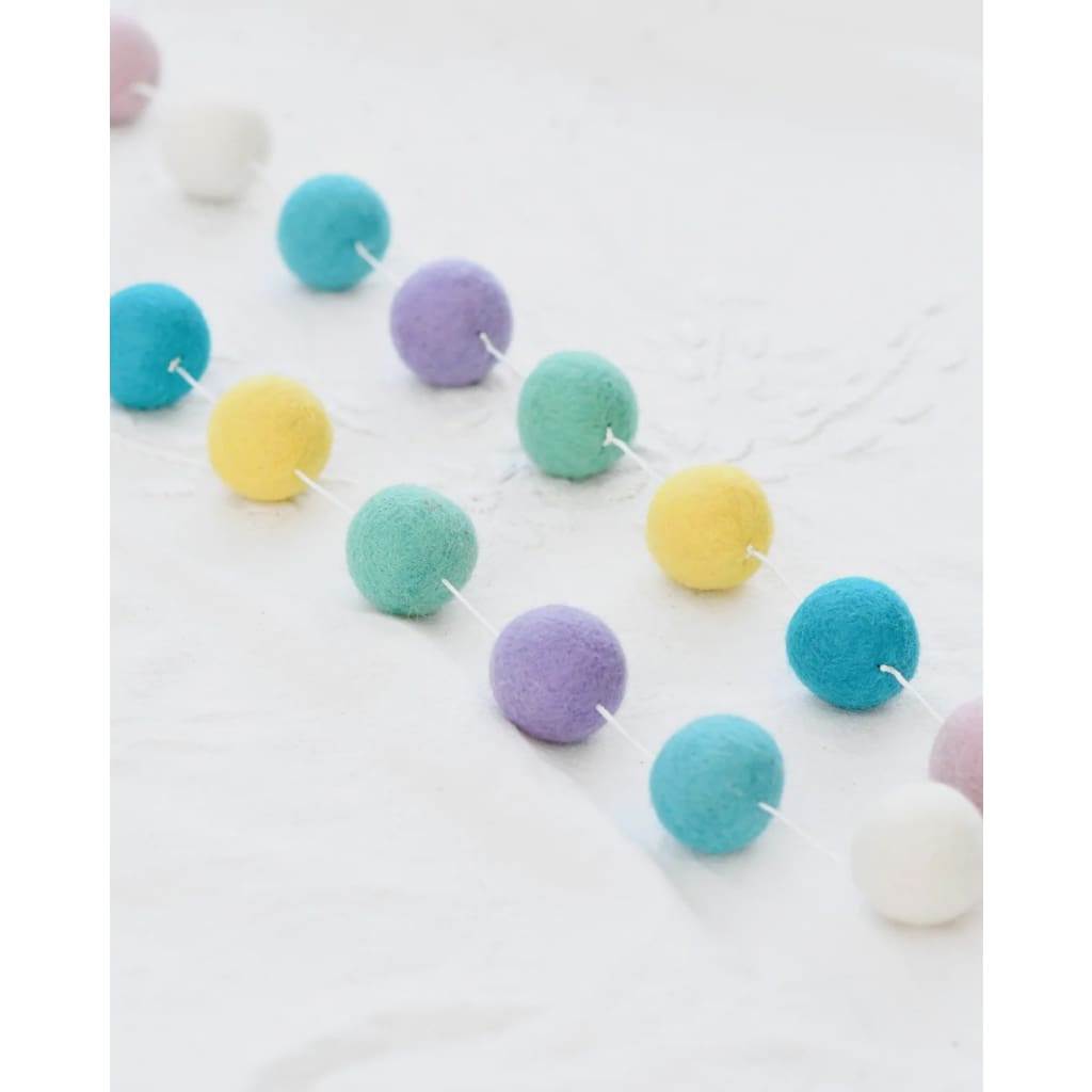 Pompom Ball Garland - Pastel 3 metres - Counting